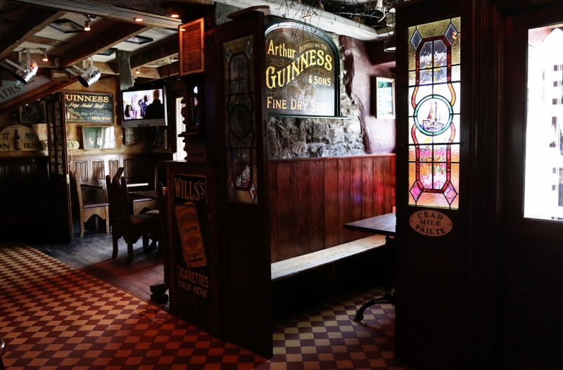 39 - Irish Pub